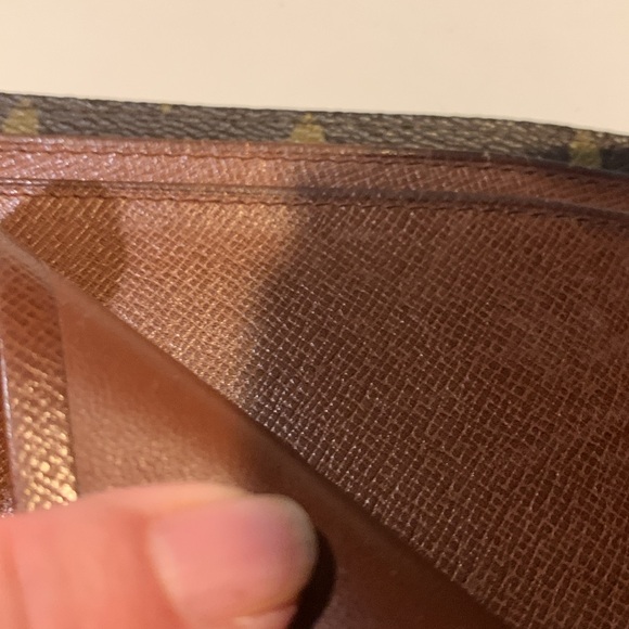Louis Vuitton Mens Wallet - Picture 5 of 12
